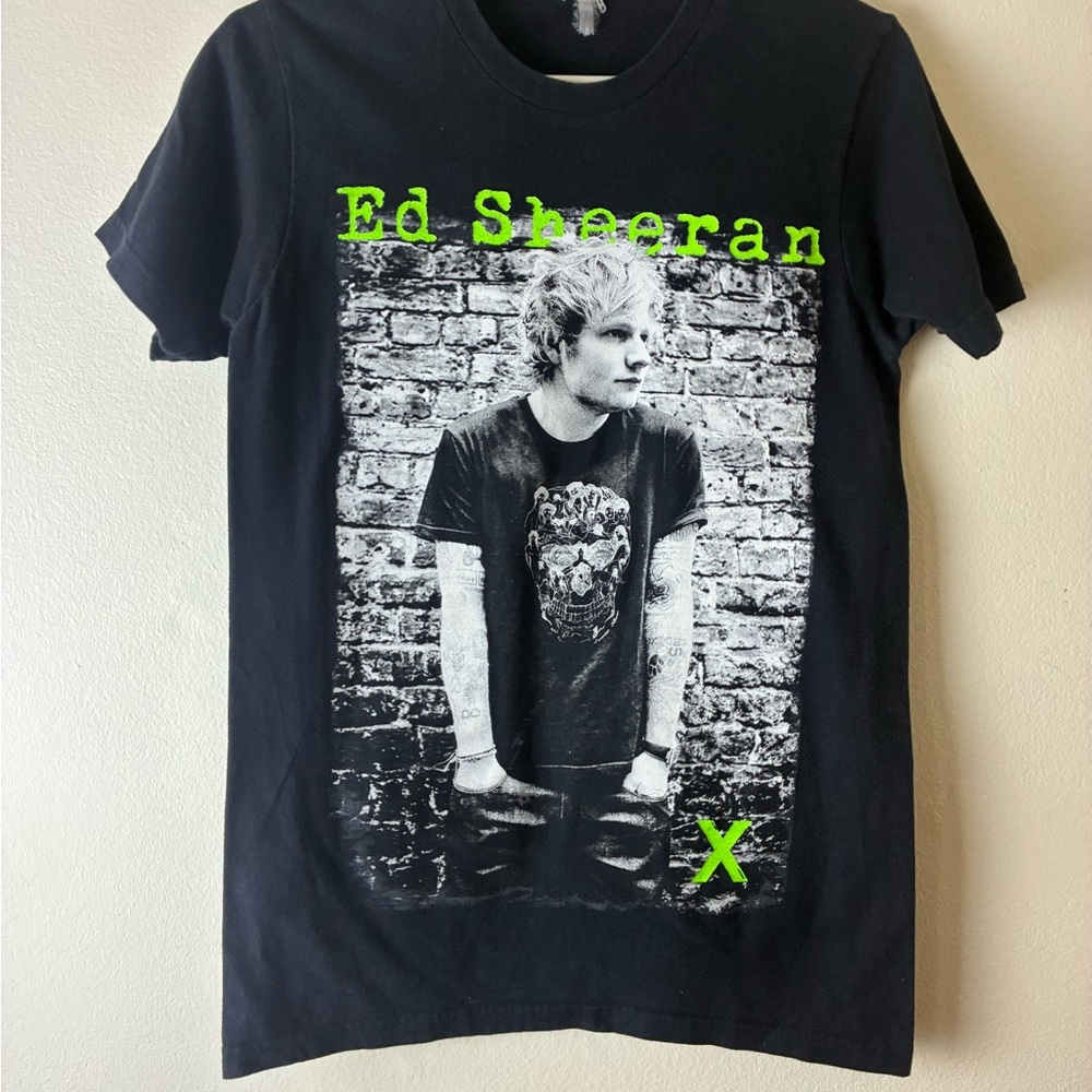 Ed Sheeran t shirt Sz Small.